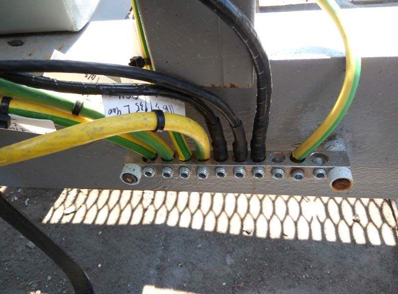 шина заземления