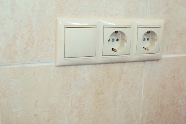 электромонтажные работы в квартире