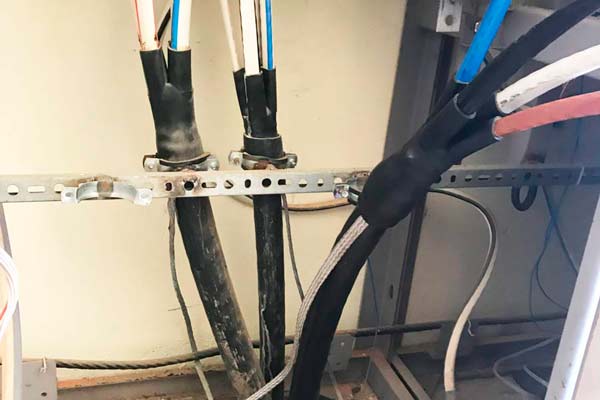 Установка концевой кабельной муфты, с испытанием и последующим подключением кабеля.