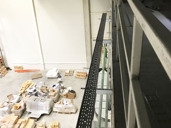 Монтаж металлических лотков