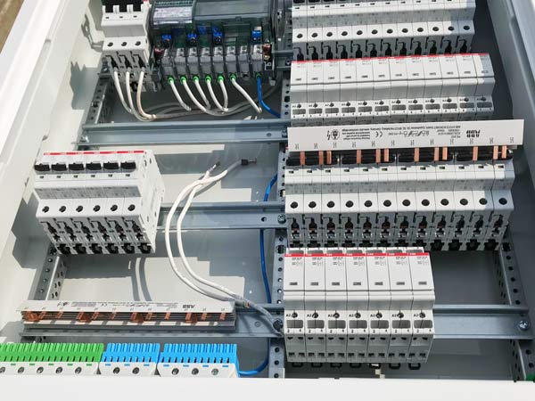 сборка и монтаж электрощита освещения для склада