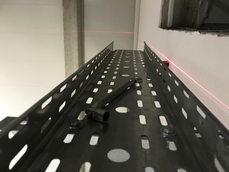 Электромонтажные работы на складе