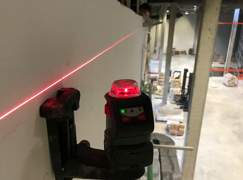 Электромонтажные работы на складе