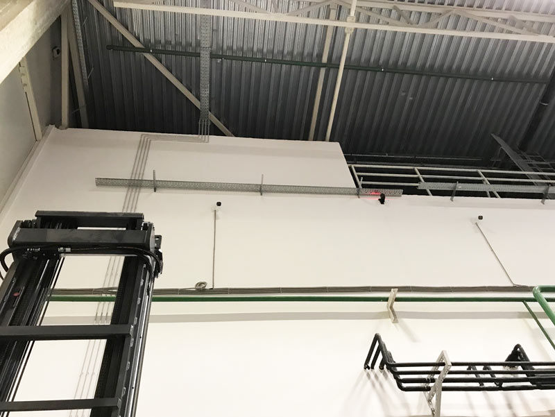 Электромонтажные работы на складе