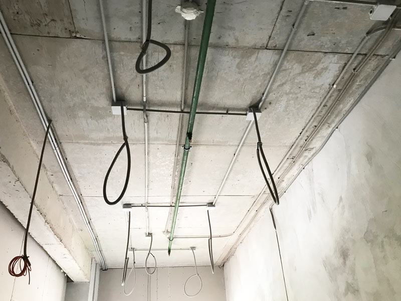 Электромонтажные работы на складе