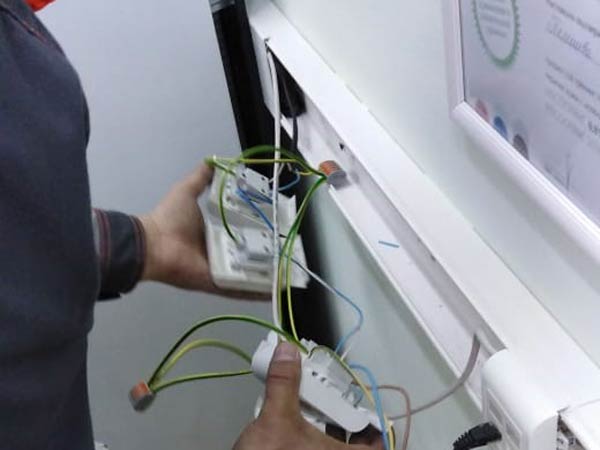 устранение дефектов заземление розеток
