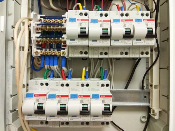 Добавление новых рабочих мест - монтаж кабеля и розеток