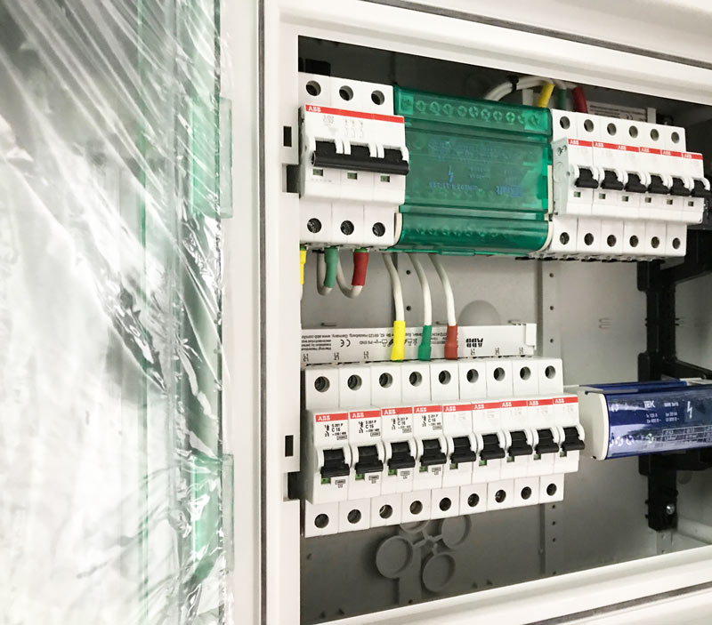 Электромонтажные работы в офисном центре