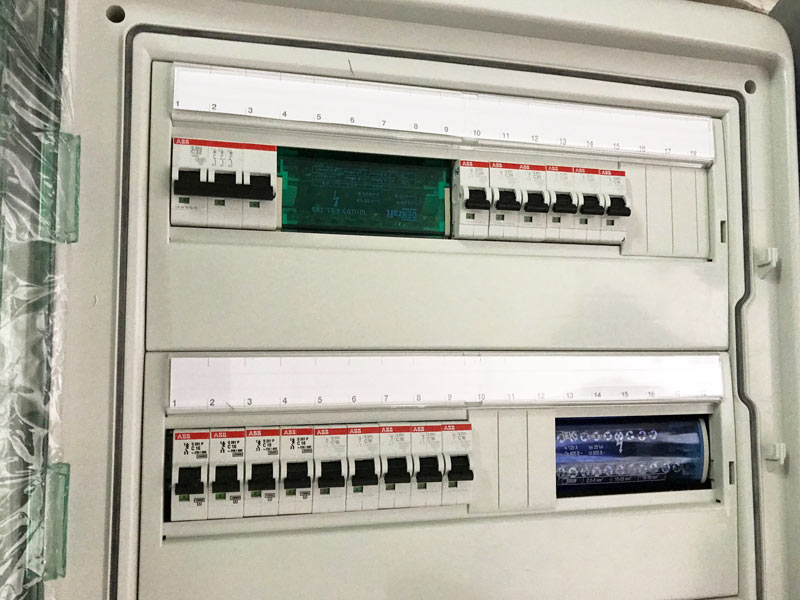 Электромонтажные работы в офисном центре