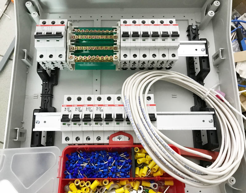 Электромонтажные работы в офисном центре