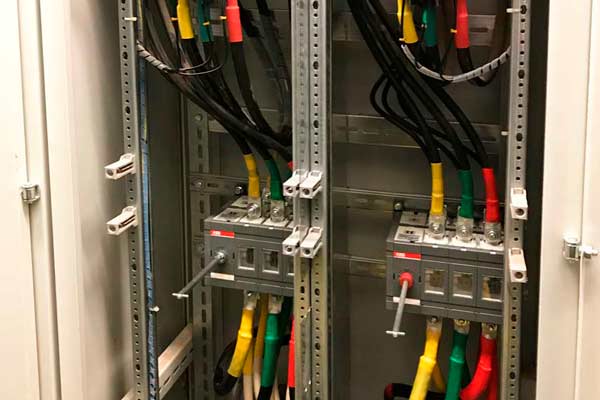 замена реверсивных рубильников в ВРУ